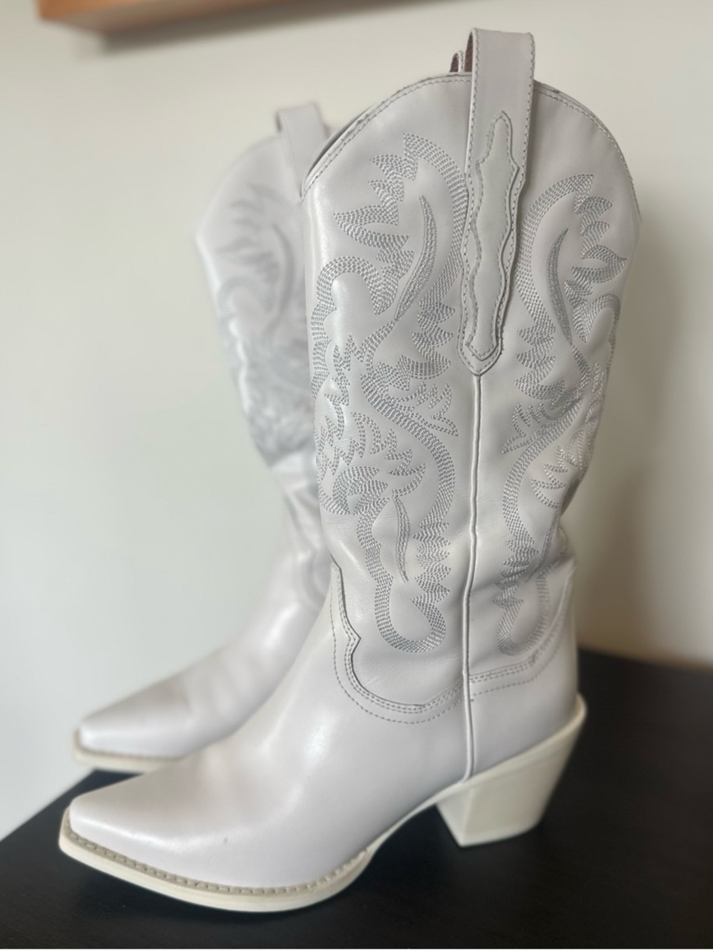 Jeffrey Campbell Dagget White Western Cowboy Boots